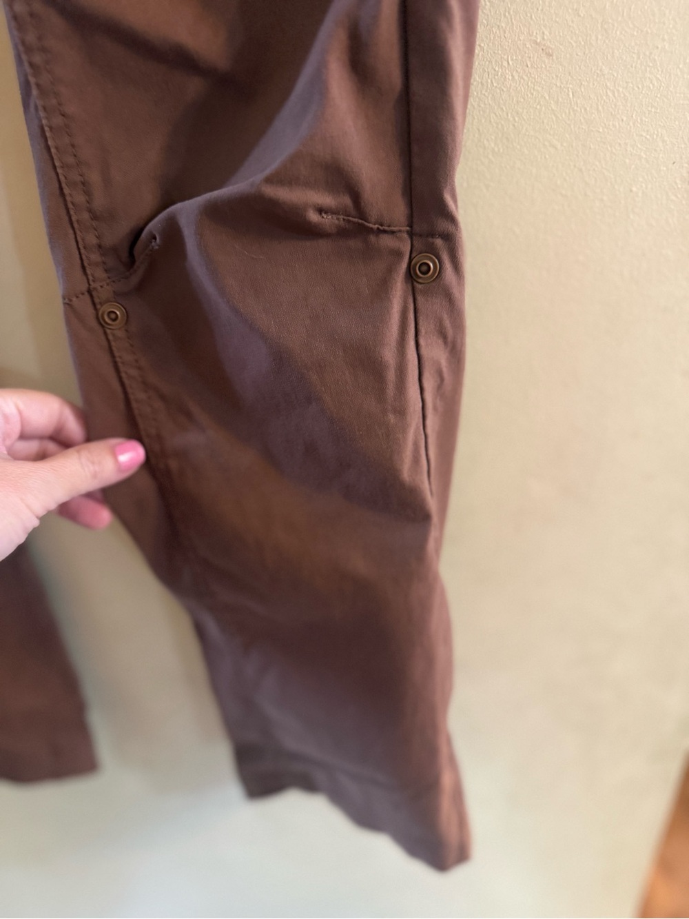 prAna Women’s Halle pants, featuring a roll-up leg design, sz 4 - Picture 5 of 11